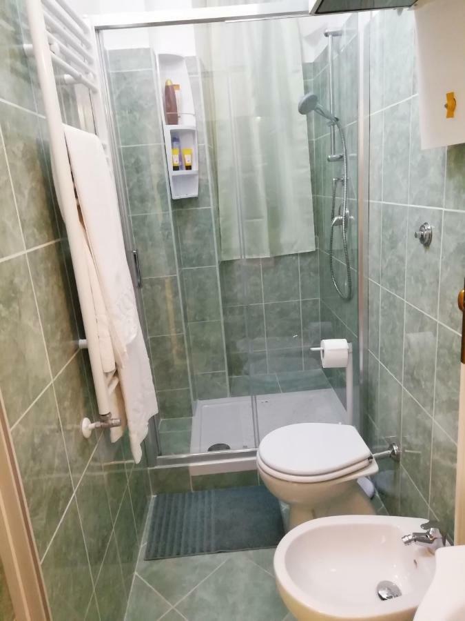 Apartment Urbino 33 ローマ エクステリア 写真
