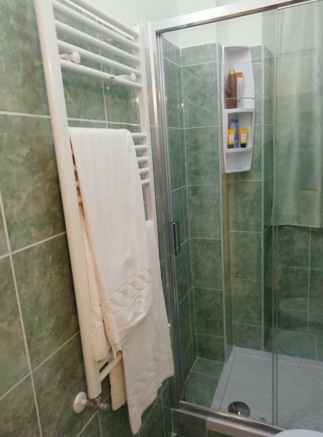 Apartment Urbino 33 ローマ エクステリア 写真