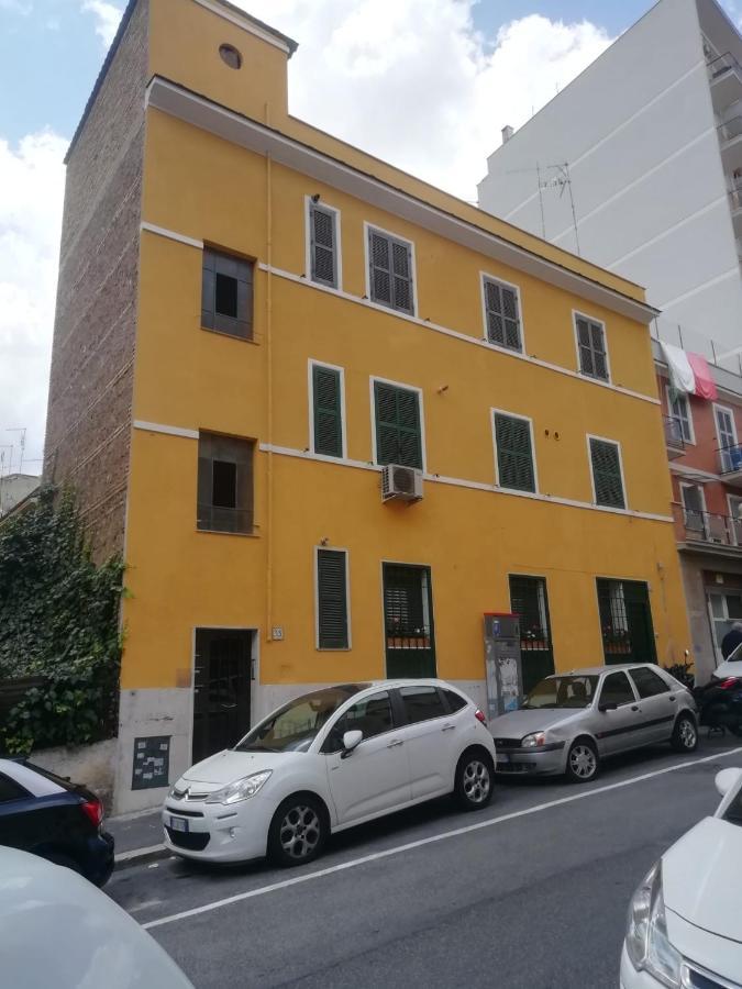 Apartment Urbino 33 ローマ エクステリア 写真