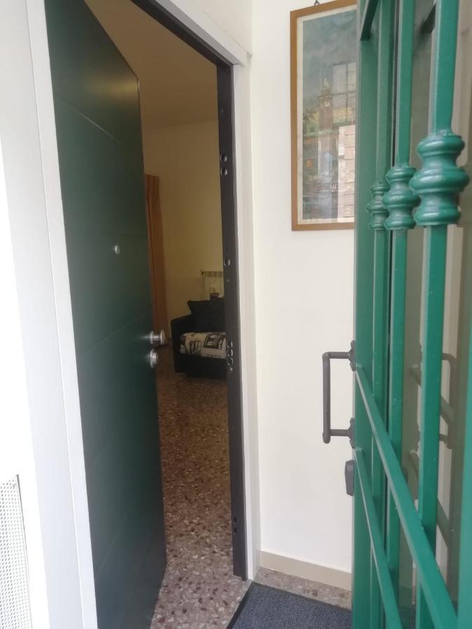 Apartment Urbino 33 ローマ エクステリア 写真
